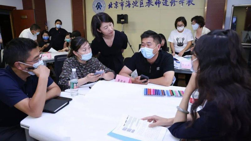上海自考本科报名通常分为以下几个步骤：